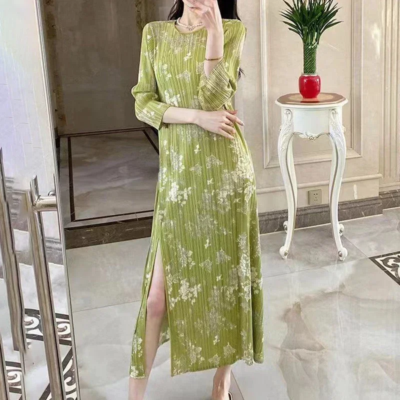 

Women's Elegant and Luxurious Dress, Printed Slimming Pleats, Long Skirt in Large Size, New for Spring/summer 2025