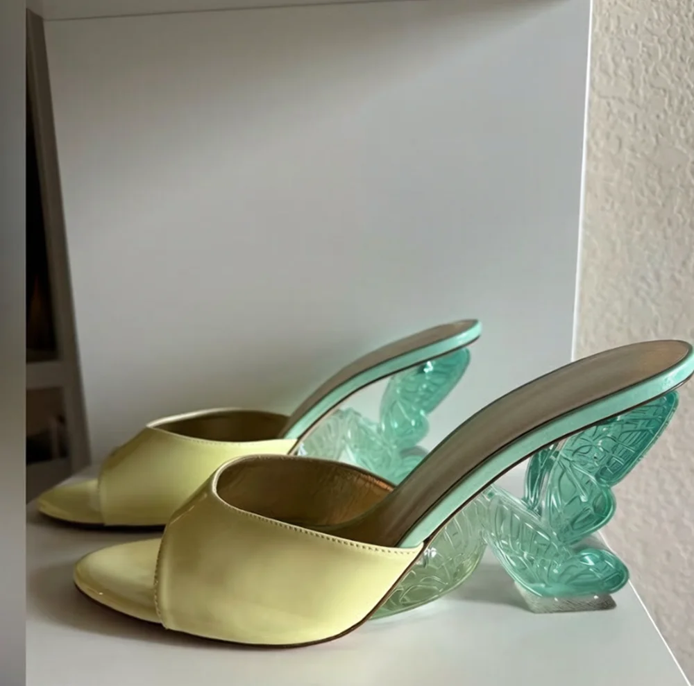Summer Light Color Open-Toe Sandals Translucent Butterfly Heel Single Wide Vamp Strap Slip-On Design Sweet Style Lady Sandals