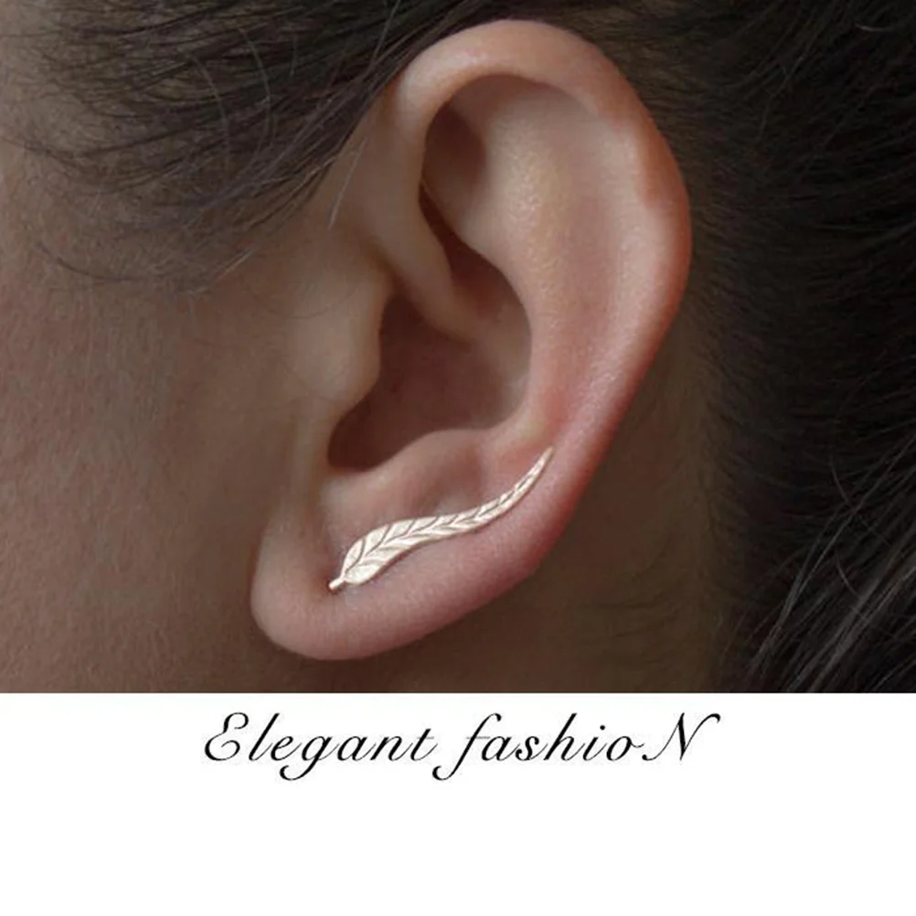 1 Pair Chic Leaf Ear Climbers Delicate Fashion Crawler Cuff Stud Earrings Jewelry for Women (Golden)