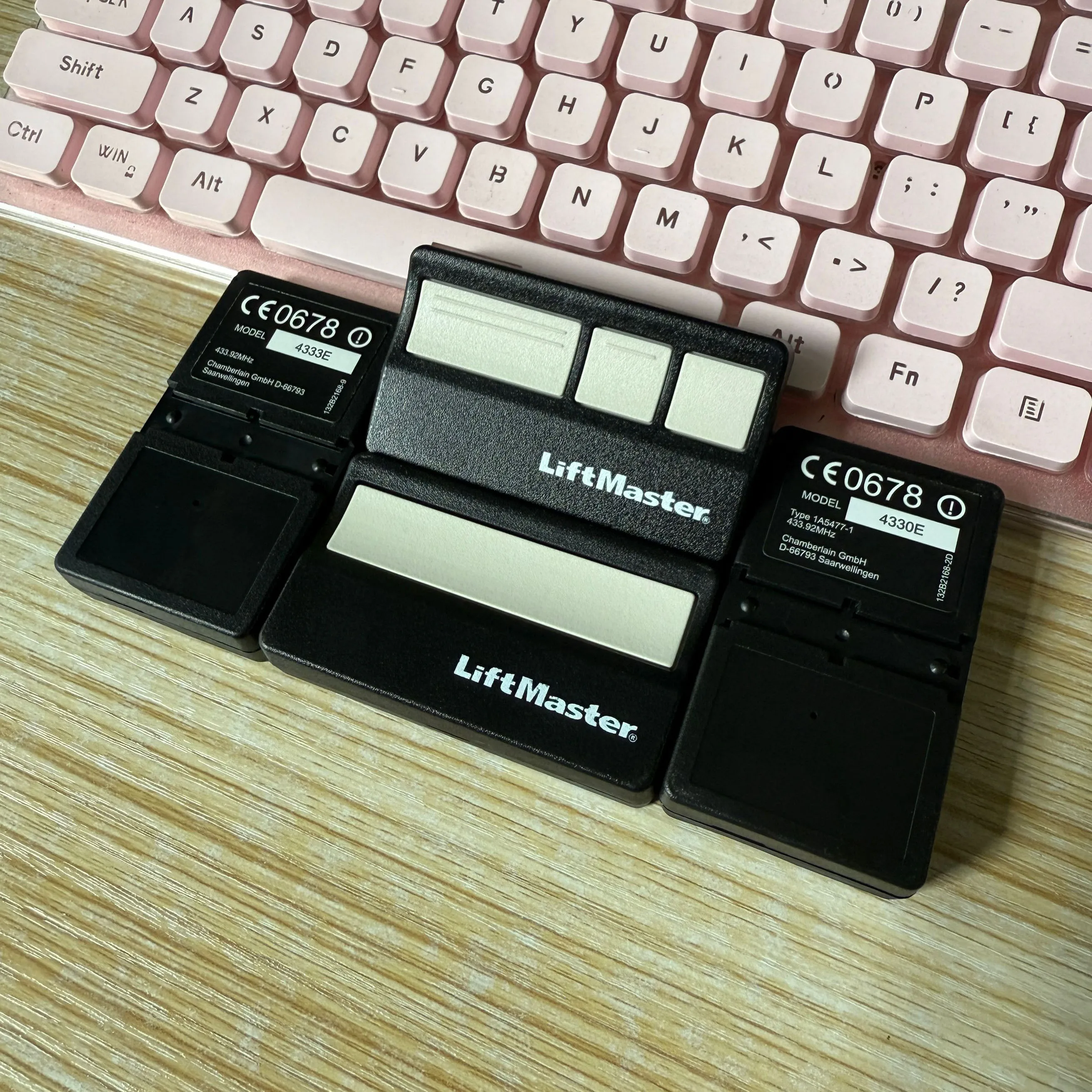 Najnowszy pilot do bram elektrycznych LiftMaster 4330E 4333E 4335E 4332E Chamberlain 4335EML 4333EML 4332EML 4330EML, komenda 433.92MHz