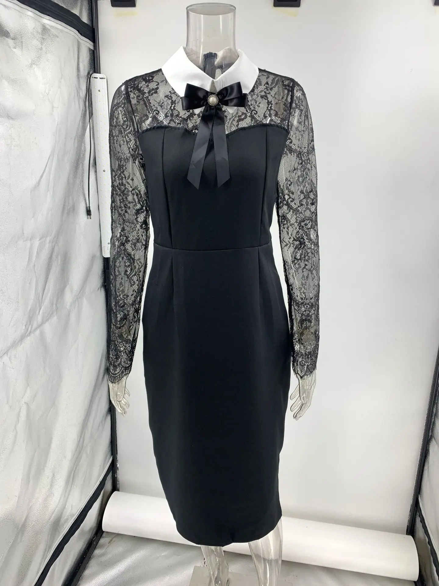 Tempérament Sexy paquet hanche mince robes femmes dentelle Patchwork nœud papillon à manches longues revers moulante robe mi-longue nouveau Style étranger