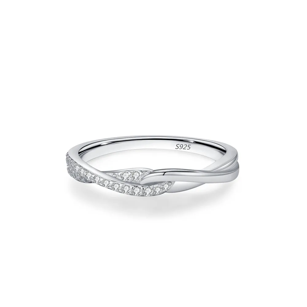 

Женское кольцо из стерлингового серебра 925 пробы с крестом Мебиуса и цирконом — 3D-текстура