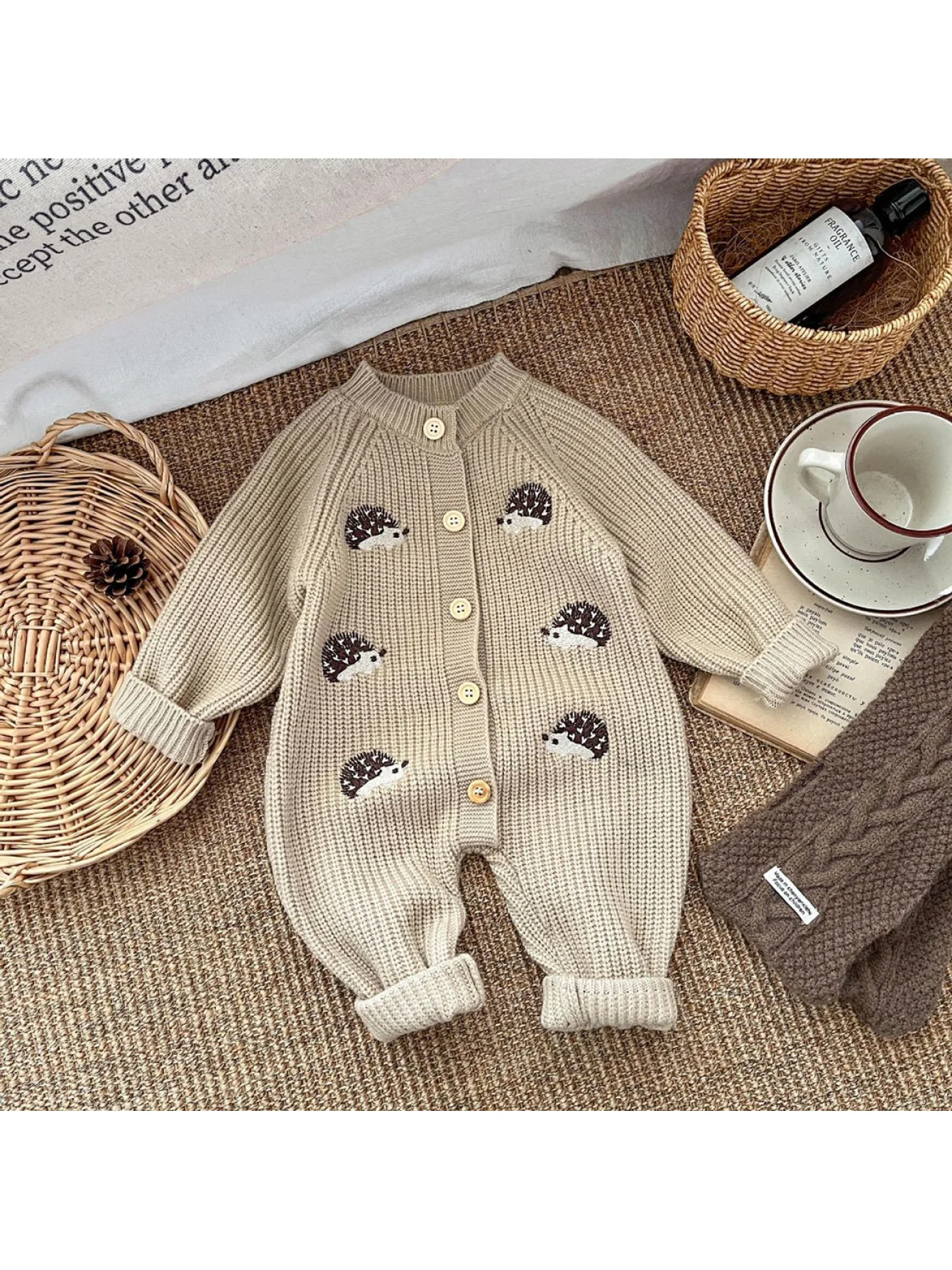 Korean-Style Spring and Autumn Clothing, Baby Knitted Jumpsuit, Super Cute Little Hedgehog 100-Day Knitted Crawling Suit for Going Out