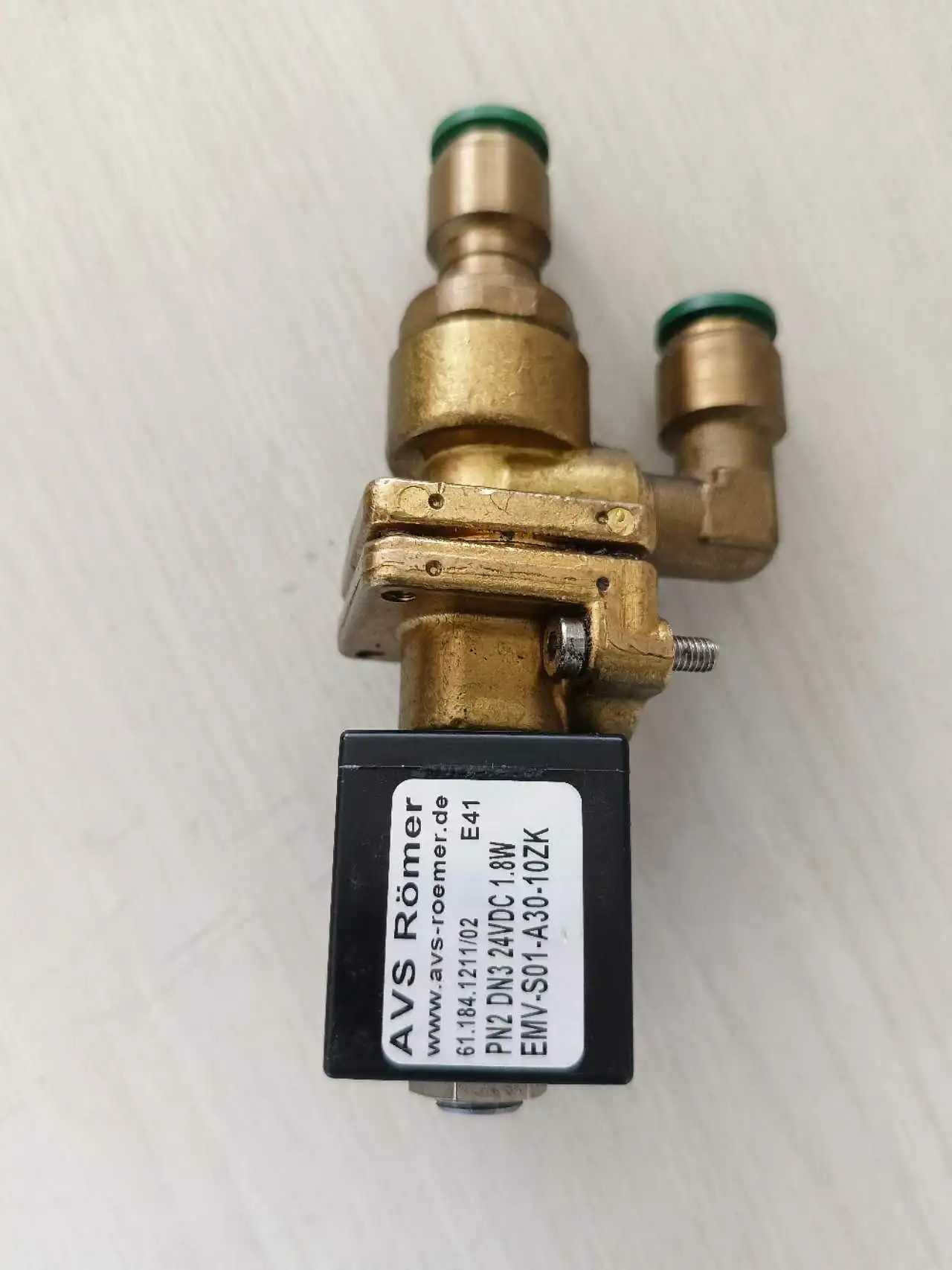 Suitable for cleaning solenoid valves Heidelberg printing press accessories, original brand new 61.184.1211SM/CD102