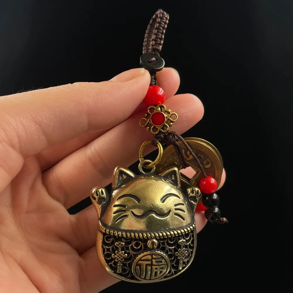 Creative Lucky Cat Brass Keychain Maneki Neko with Five Emperors Money Waist Keychain Handmade Lucky Tassel Car Keyring Gift