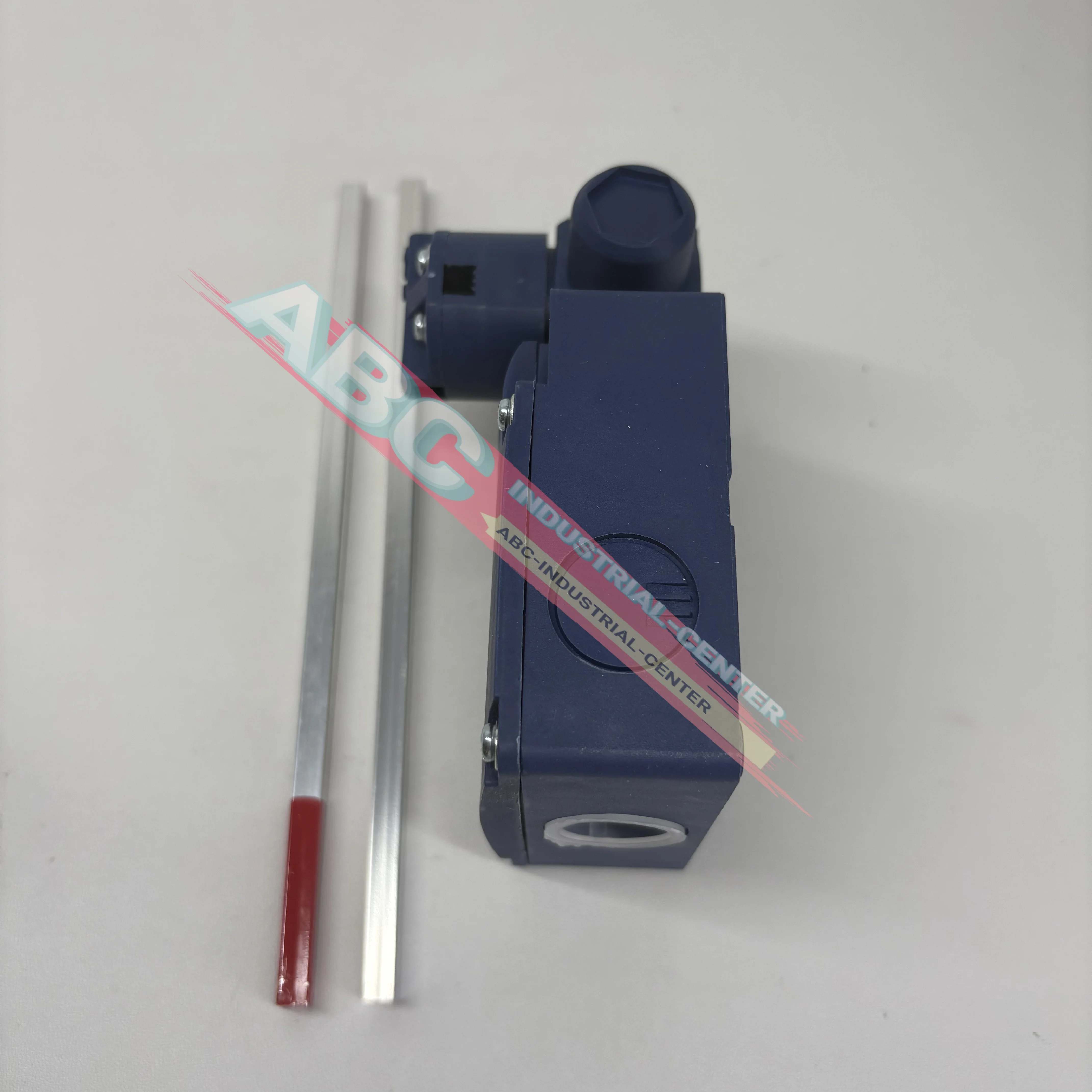 Telemecanique XCKVR44D1H29 Limit Switch brand new