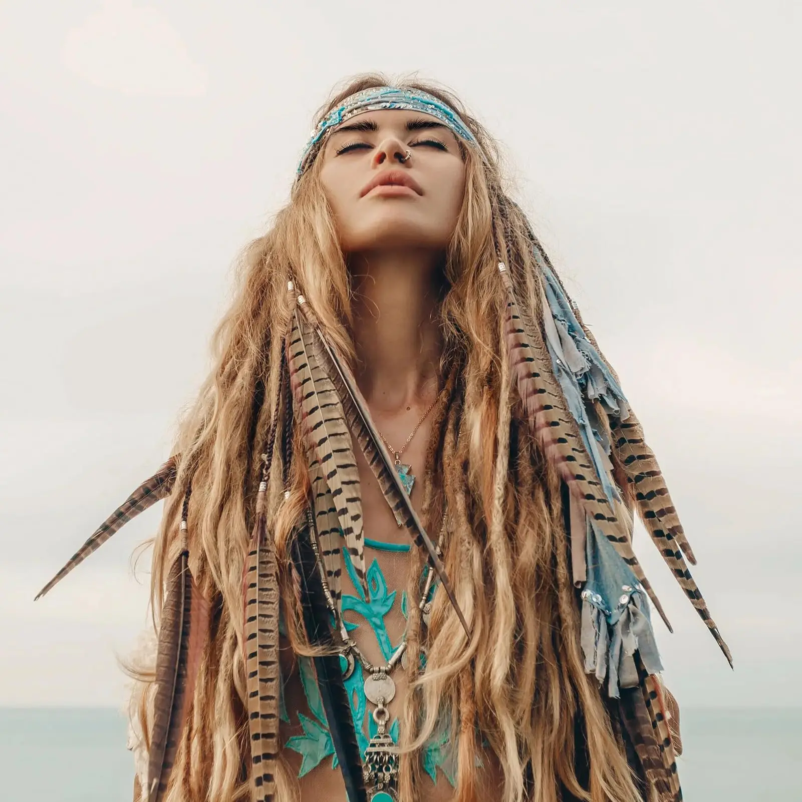 10 قطعة 25-30 سنتيمتر الدجاجة الطبيعية الدراج الذيل الريش جميلة جميلة أعمدة Diy بها بنفسك غطاء الرأس المهرجانات مجوهرات إبداعية الحرف اليدوية