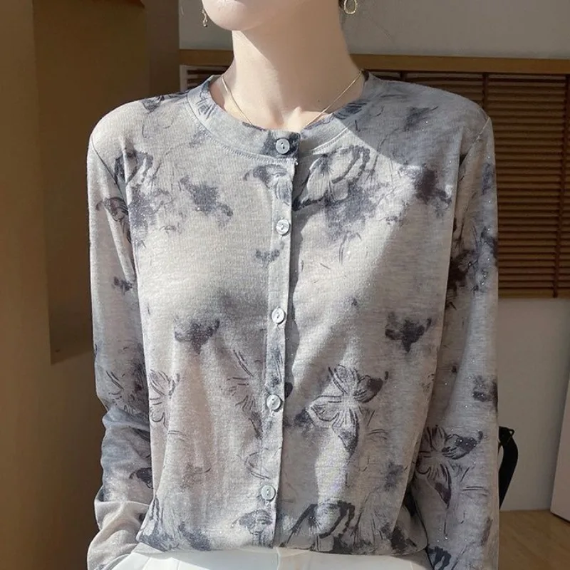 Chinese Style Mulberry Silk Round Neck Knitted Cardigan for Women Wearing Loose Thin Tops