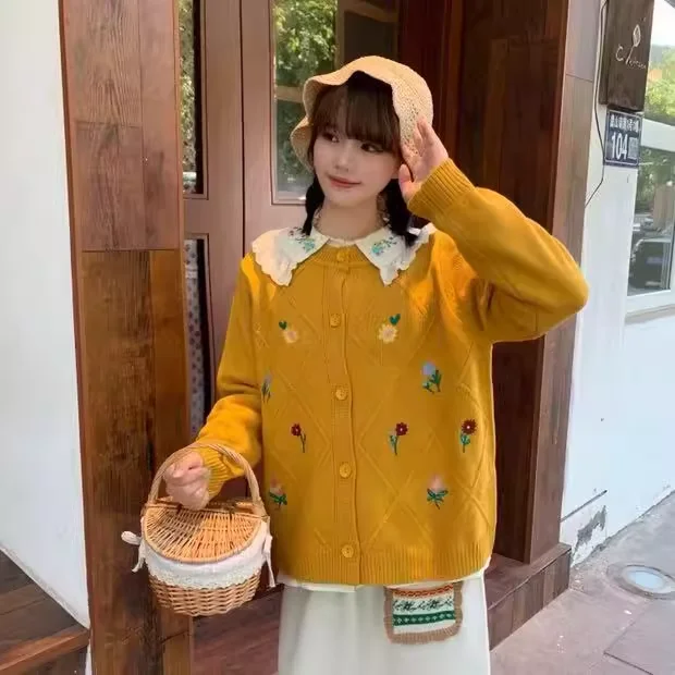 

Mori kei одежда в японском стиле, сладкий желтый, бежевый свитер ручной работы с цветочной вышивкой для женщин, осенне-зимний трикотаж