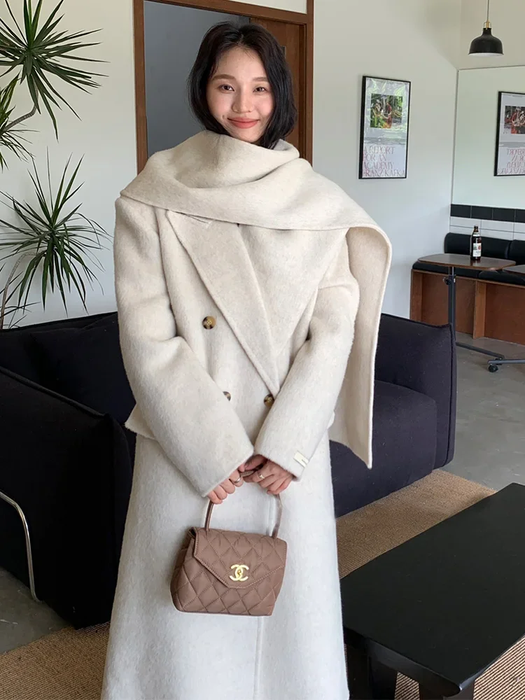 New Winter Big Scarf Warn Woolen Coat Women Loose Long Turn-down Collar Douoble Breasted Alpaca Wool Coat Fashion Tide Autumn