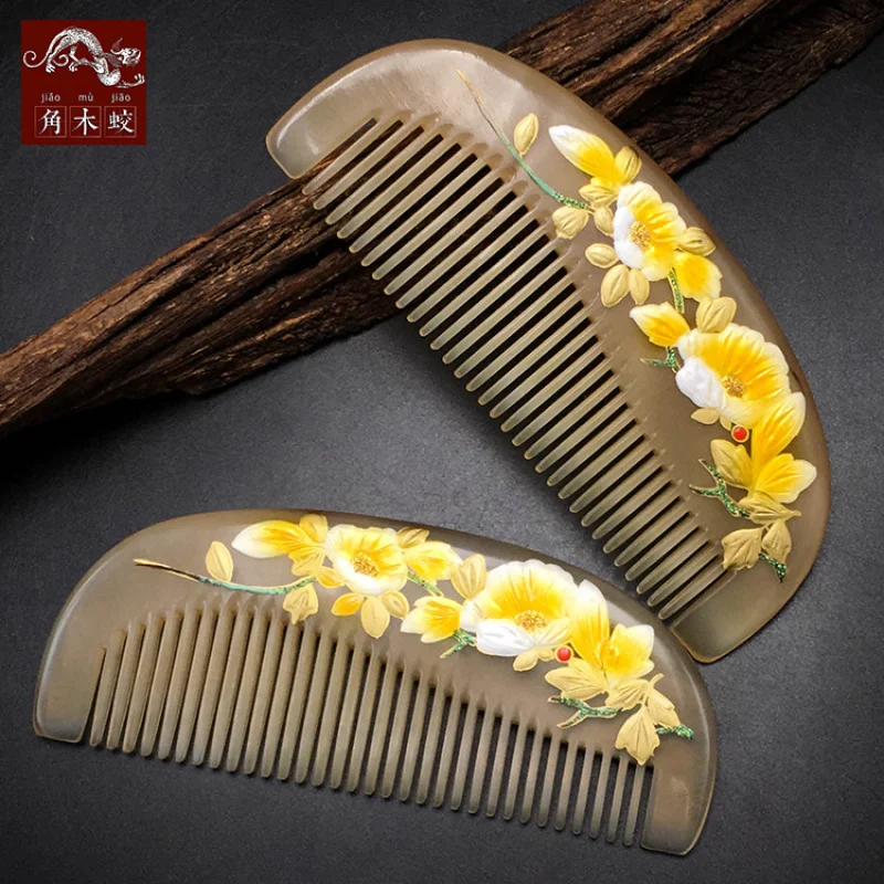 

Расческа для массажа волос из рога барана, ручная роспись лаком, без ручки.