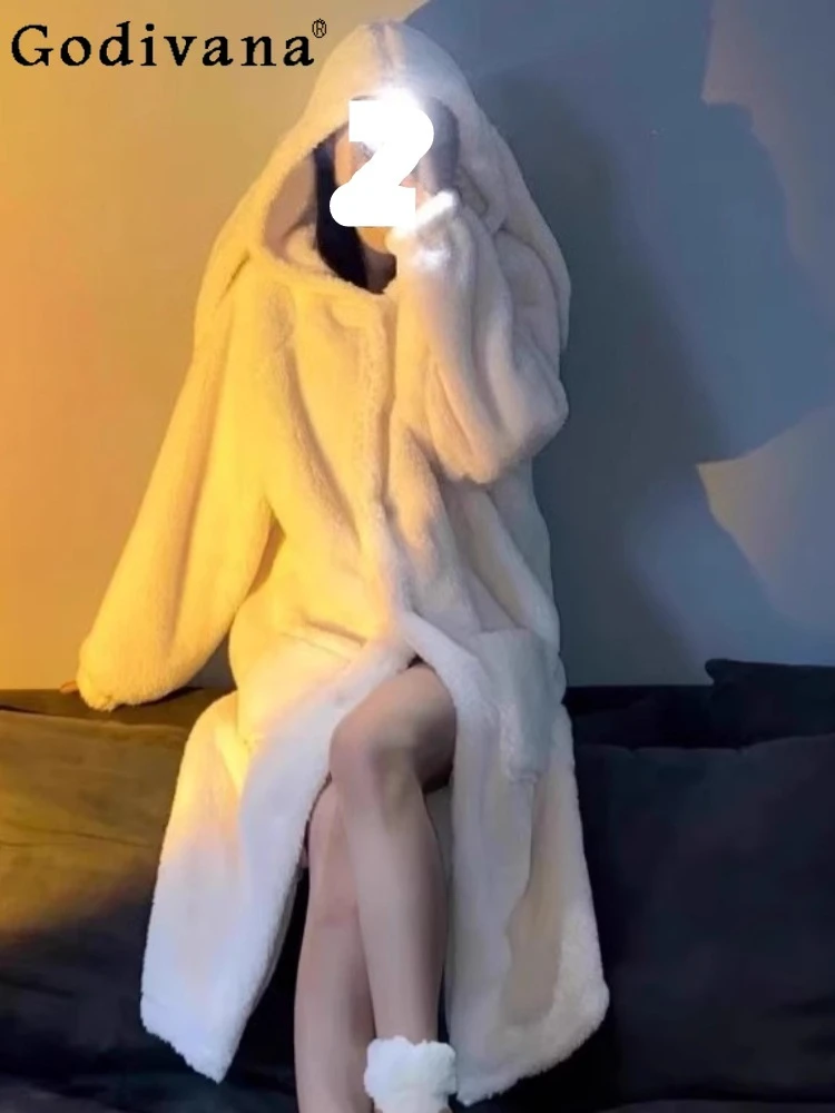 

Large Size Cute Coral Fleece Women's Winter Versatile Age Reduction Nightgown Fashion Elegant Sweet Loose Thickened Loungewear