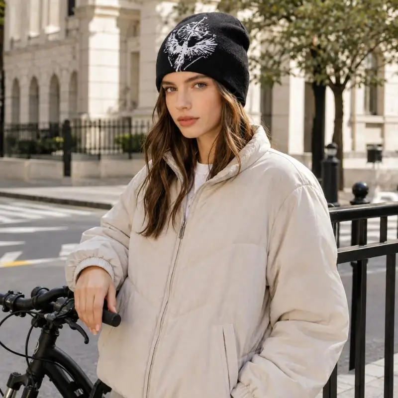 39BD Patterned Acrylic Skull Cap Pullover Hat for Daily Commute and Casual Travel