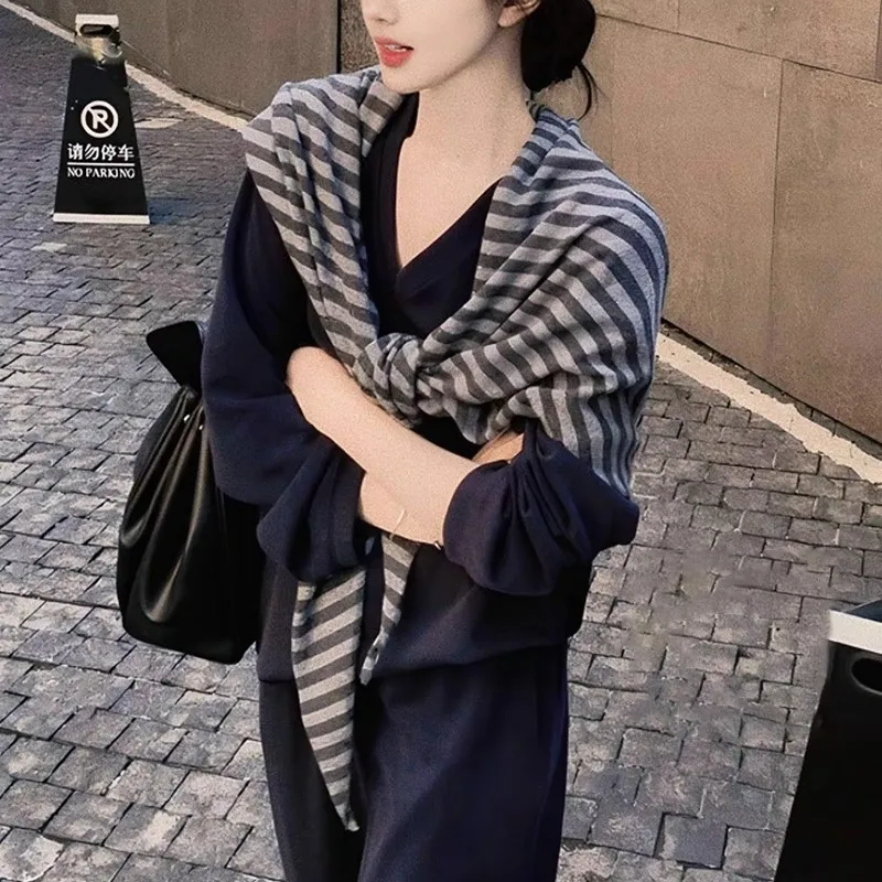 المرأة مخطط محبوك مثلث وشاح أزياء الشتاء عارضة الرقبة أدفأ تنوعا متماسكة التفاف شال للنساء