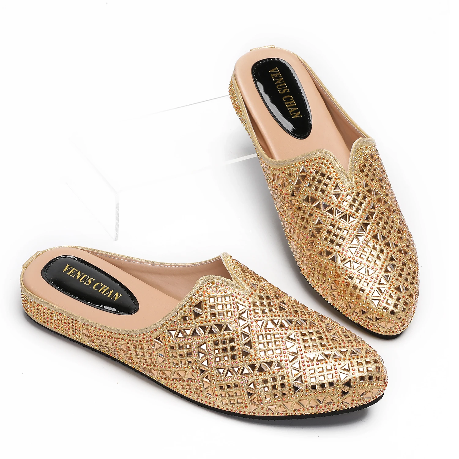 

Новинка 2025, женские элегантные вечерние тапочки на плоской подошве с полным сверлом, нескользящие удобные и повседневные свадебные полутуфли