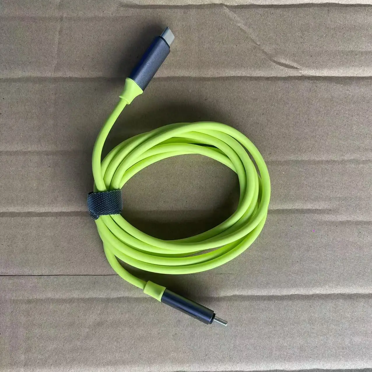 240 W Schnelllade-USB-C-Kabel mit Digitalanzeige, Leistungsmesser für iPhone 15 16 Xiaomi Samsung Huawei Phone, 1,5 m, flüssiges Silikon – Detail 7