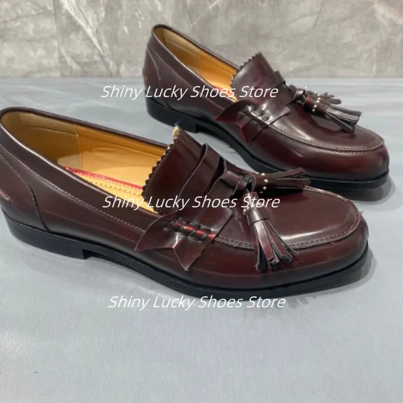 

Tassel Shoes for Mens Round Toes Low Heels Rivets Males Loafers Shallow Chassure Hommes Solid Sewing Lines Zapatos Hombre Studs