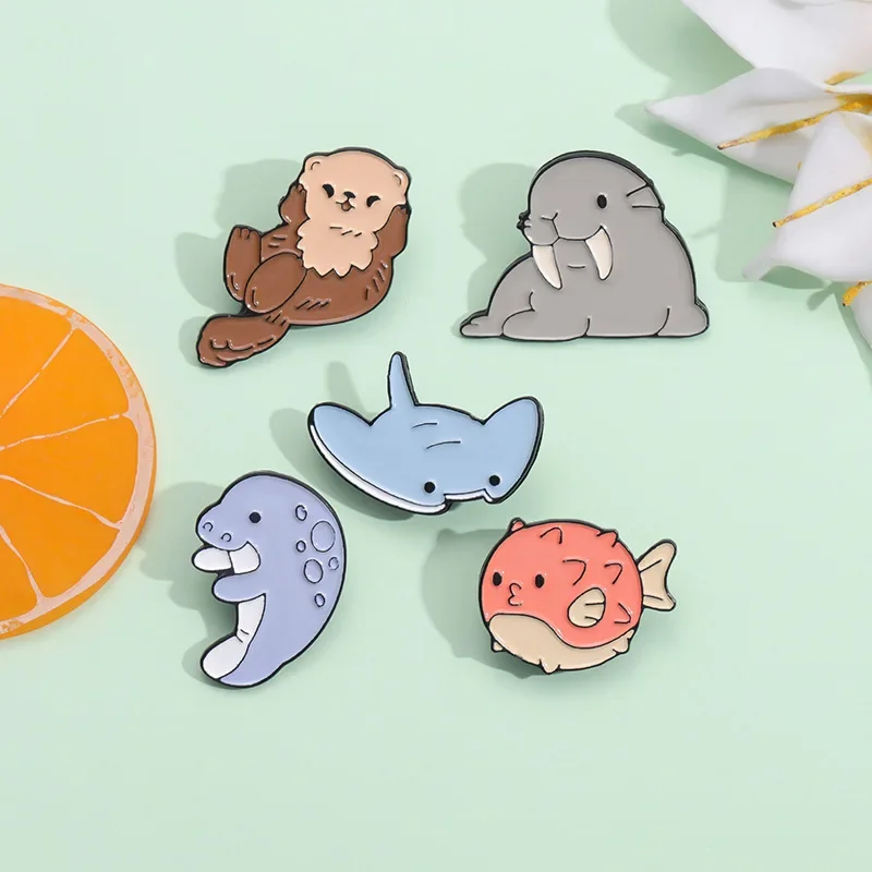 Fun cartoon creative marine creatures series brooch shark seahorse shaped metal badge clothing accessories