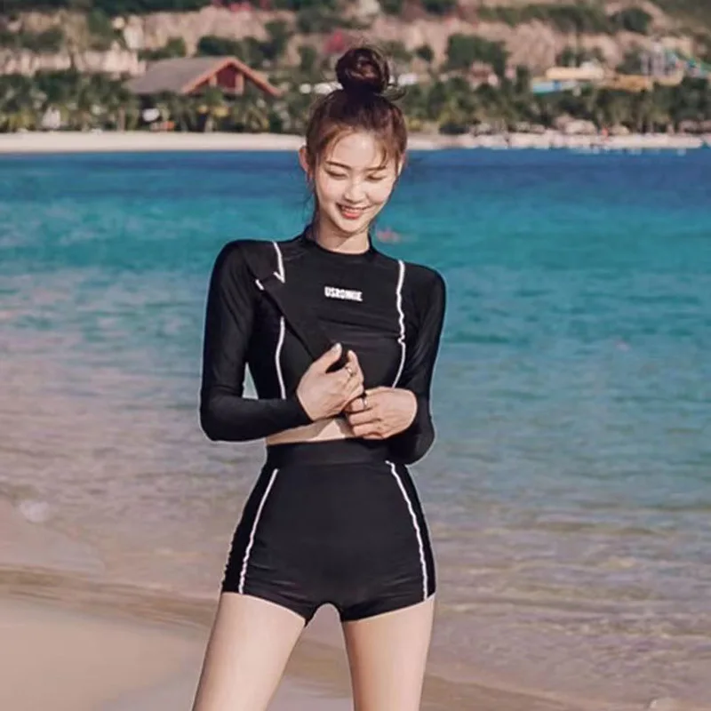 

2025 Новые женские двухсекционные шорты в корейском стиле - черные шорты для мальчиков с высокой талией и длинными рукавами, скромный купальник с защитой от ультрафиолета, контроль живота