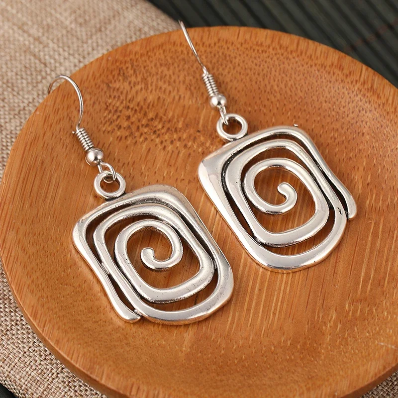 Gypsy Curl Metall-Anhänger-Ohrringe für Frauen, Vintage-Stil, silberfarben, hohle Spiral-Wickel-Ohrringe, Schmuck, Geschenke