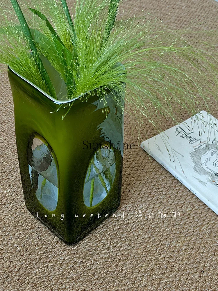 French medieval glass vase, high-end living room decoration ornament, hydroponic flower arrangement, homestay soft decoration