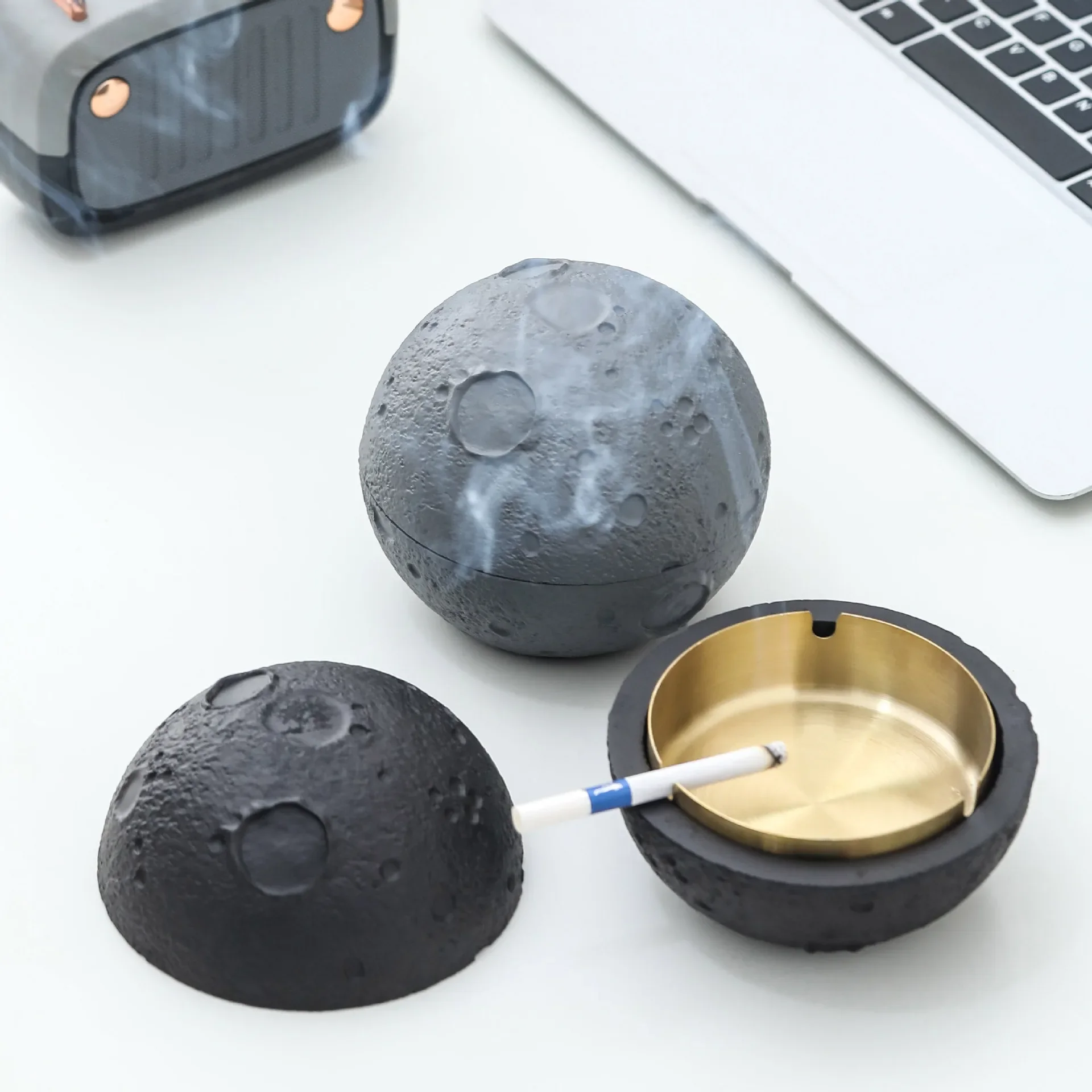 Ashtray Moon Stainless Steel Cigar Ashtray Home Desktop Decorative Ash Candy Storage Cigarette Ashtrays for Smoker Gift