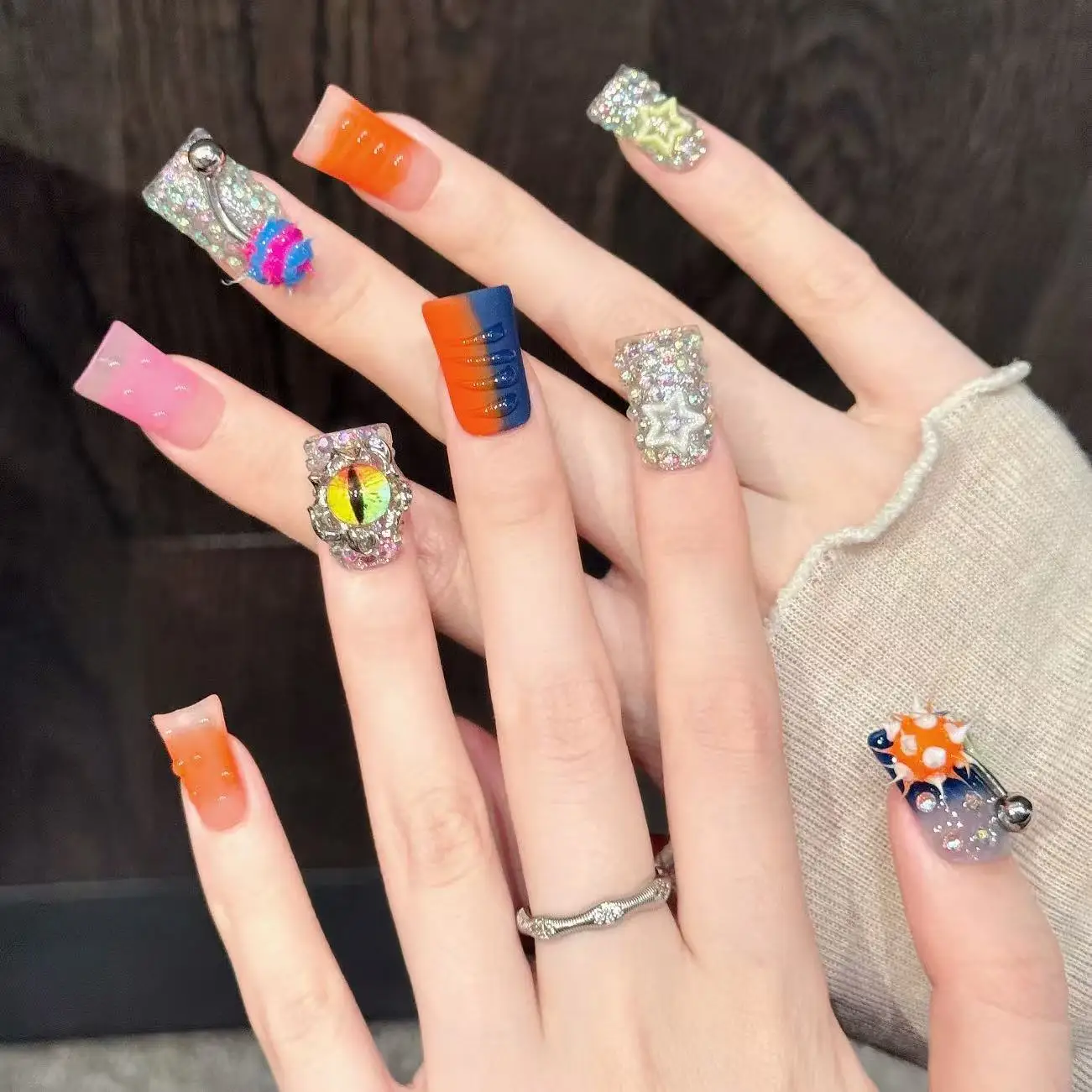 10PCS Handmade Press on Nails Eye Devil Stars Heavy Punk Gothic False Nails Full Cover With 4-PIECE Tool Adhesive Nail Glue Tabs