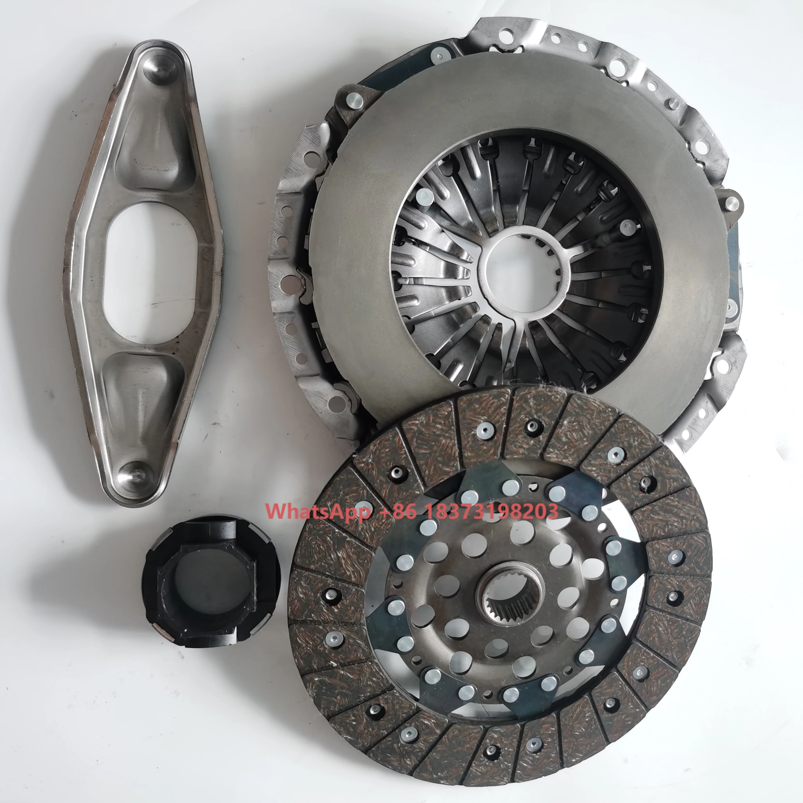 

Комплект сцепления высокого качества OE 21 20 7 626 561/6243158100, новый состояние, прямое применение для X1 E84, цена