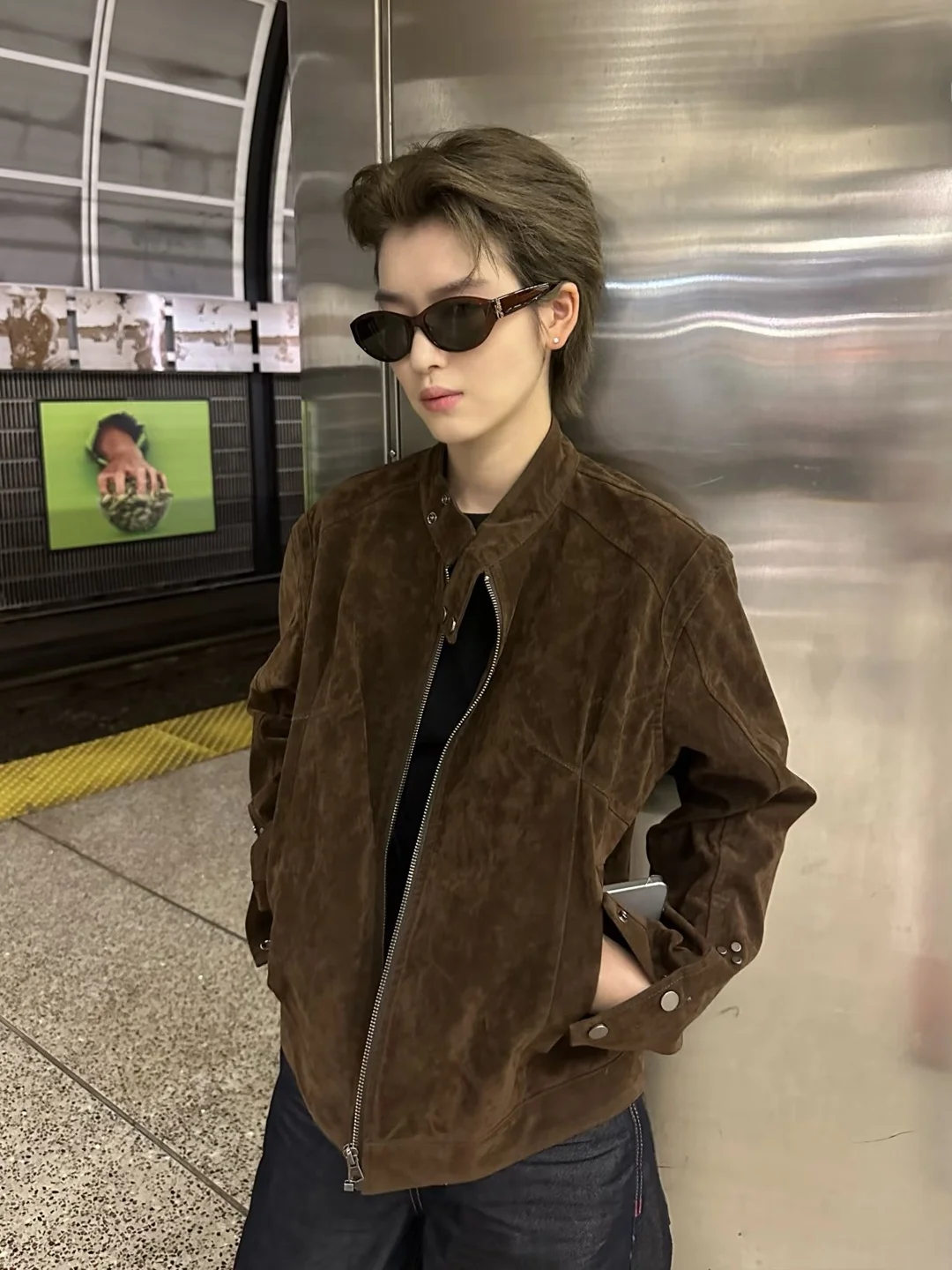 

Мужская куртка-бомбер в американском ретро-стиле, из замши и вельвета, с воротником-стойкой, стандартной ширины плеч, для мотоциклистов и рабочих, верхняя одежда