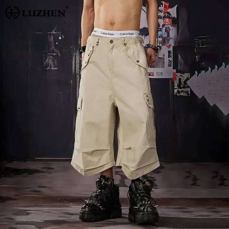 

LUZHEN 2026 Summer Solid Color Buttoned Multi Pockets Decorate Straight Cropped Trousers Men's Stylish Cargo Shorts Pants JY7659