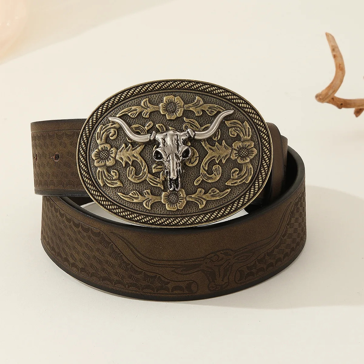 New Fashionable and Versatile Retro PU Leather Buckle Western Cowboy Flower Carved Belt Punk Personal Full Decoration Belt