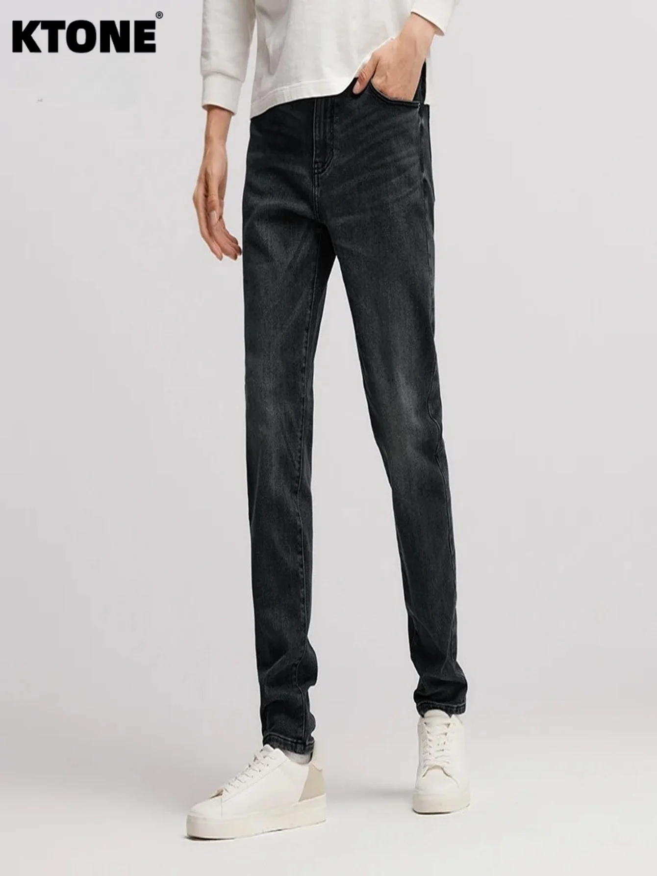 

Vintage Jeans Men's Black Slim Denim Light Retro Y2K Drip For Dating No accessories or belts included