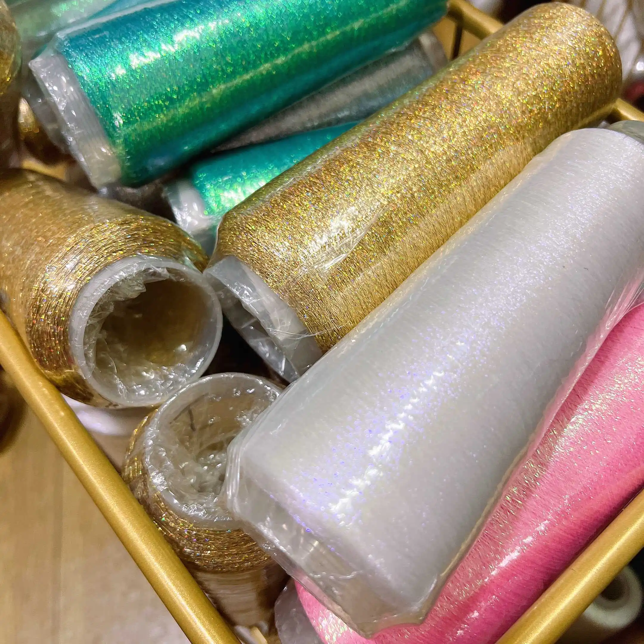 Gold and Silver Thread with Floral Shiny Silk Thread, Special Mixed Thread, Illusory Laser, Wiring Yarn, 100g