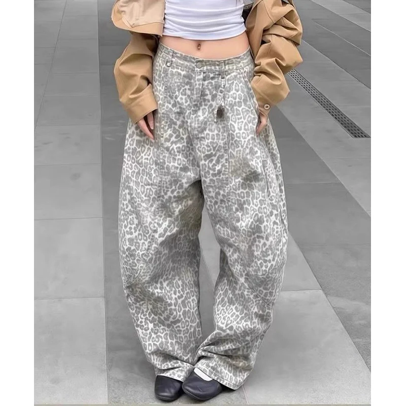 กางเกงยีนส์ลายเสือดาวเอวต่ำทรงหลวมใส่สบายสำหรับผู้หญิงแฟชั่นลำลองทรงขาตรง