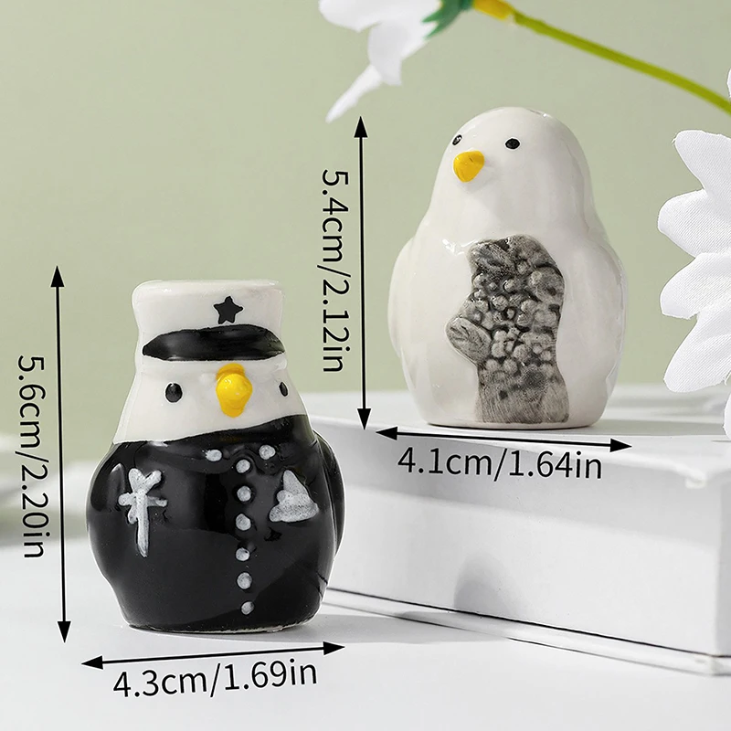 2Pcs Ceramic Penguin Salt And Pepper Shaker Cartoon Spice Container Wedding Party Favor Tabletop Animal Decoration Spice Jar