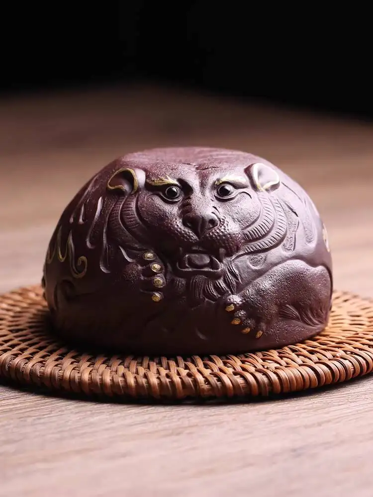 Yixing Original Purple Clay Master Tiger King Famous Artist Zhan Long Pet Ornament, Single Cup, Kung Fu Set, Can Be Used For Tea