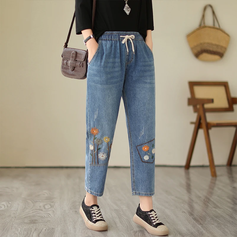 Jeans bordados em flores para mulheres, calça casual solta jeans