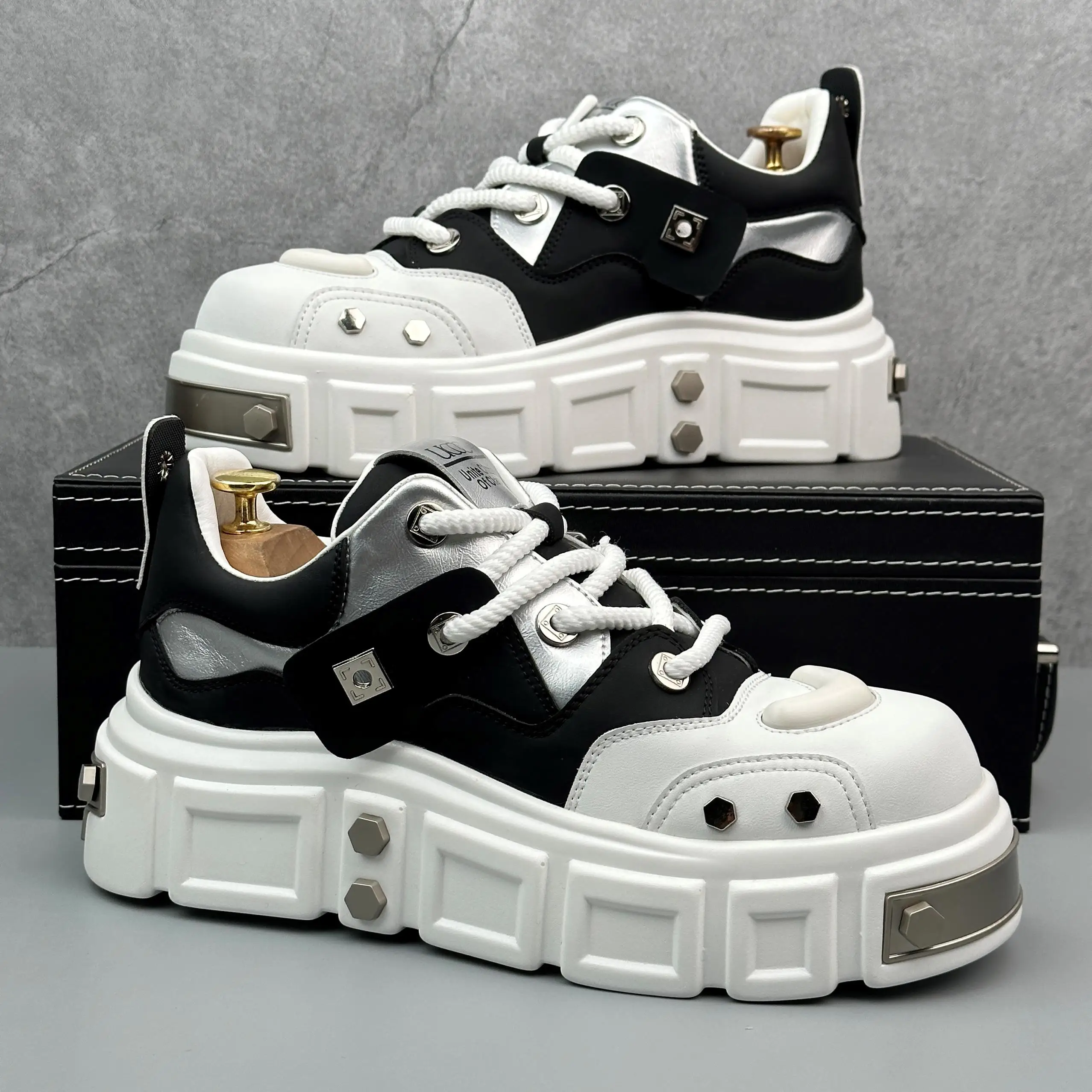 

Advanced Men's Dad oes Rivet Trendy Heightening Thi Bot oes Spring New Sle Casual Board oes round Toe