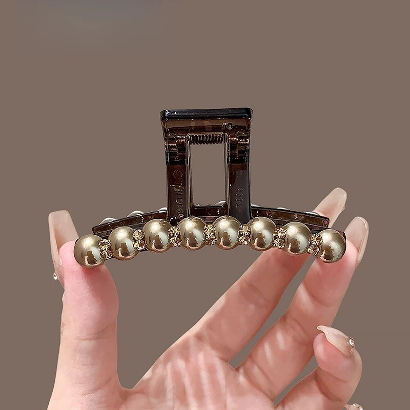 

Luxury Crystal Pearl Hair Claw Women Adorable Pearl Accents Trendy Accessory Stylish Delicate New Headwear Daily Casual Outfits