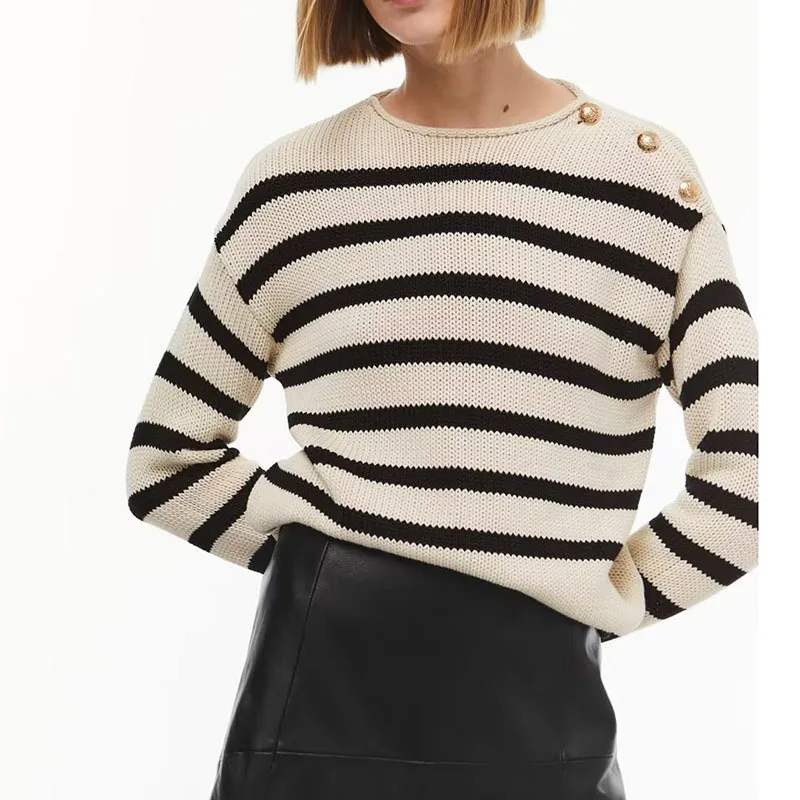 

Autumn Women's O-Neck Long Sleeve Striped Knitted Sweater Ladies Loose Slim Shoulder Button Decoration Knitwear Pullover Tops