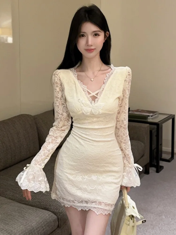 

Elegant Lace Bodycon Dress Women's Autumn Winter V-neck Skirt Base Layer Inner Wear Casual Korean Style Slim Fit