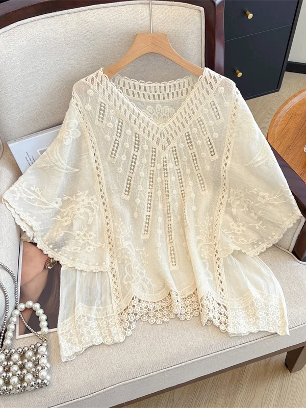 Sun Protection V-Neck Sleeveless Shirt Women's Summer plus Size Hollow out Hook Flower Design Loose Fit T-Shirt Korean Style