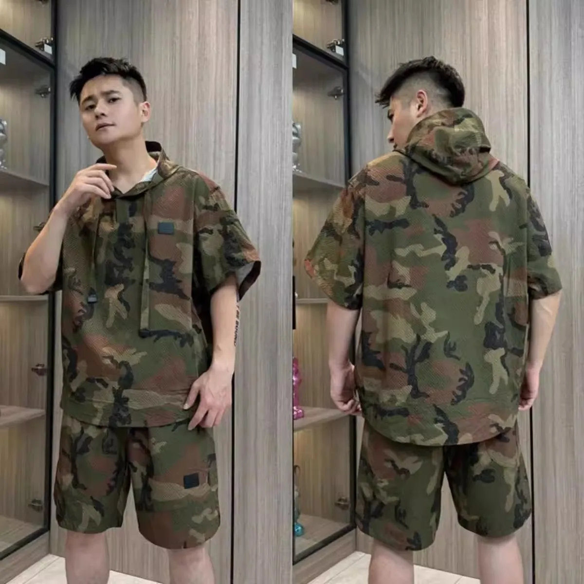 Conjunto Esportivo Casual Masculino de Verão Tamanho Grande (até 300 Libras) - Novo e Moderno: Shorts Curtos e Camiseta com Capuz Solta e Respirável (