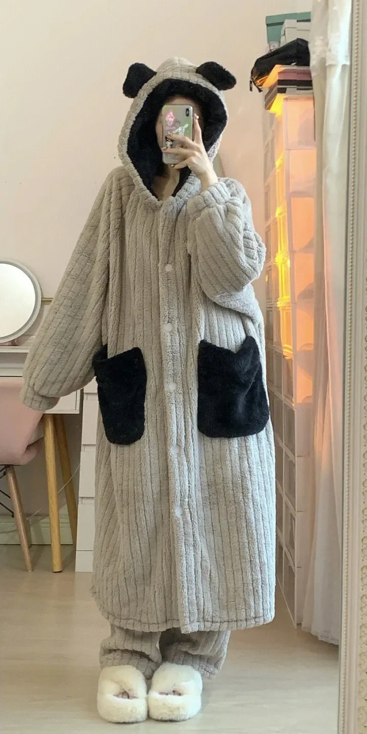 Women Winter Flannel Bathrobe Long Sleeve Warm Cute Ladies Dressing Gown Single Breasted Fleece Thick Robe for Female Sleepwear