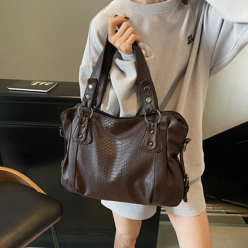 

Famous Designer Leather Handbags For Women, Elegant Crossbody Messenger Bag Shoulder Style, Spacious Tote For Daily Use