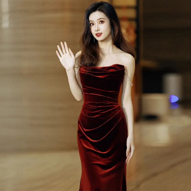 TOAST Odzież Nowa suknia ślubna w kolorze czerwonego wina wysokiej jakości aksamitna lekka luksusowa mniejszość zaręczynowa ślubna suknia wieczorowa z rybim ogonem