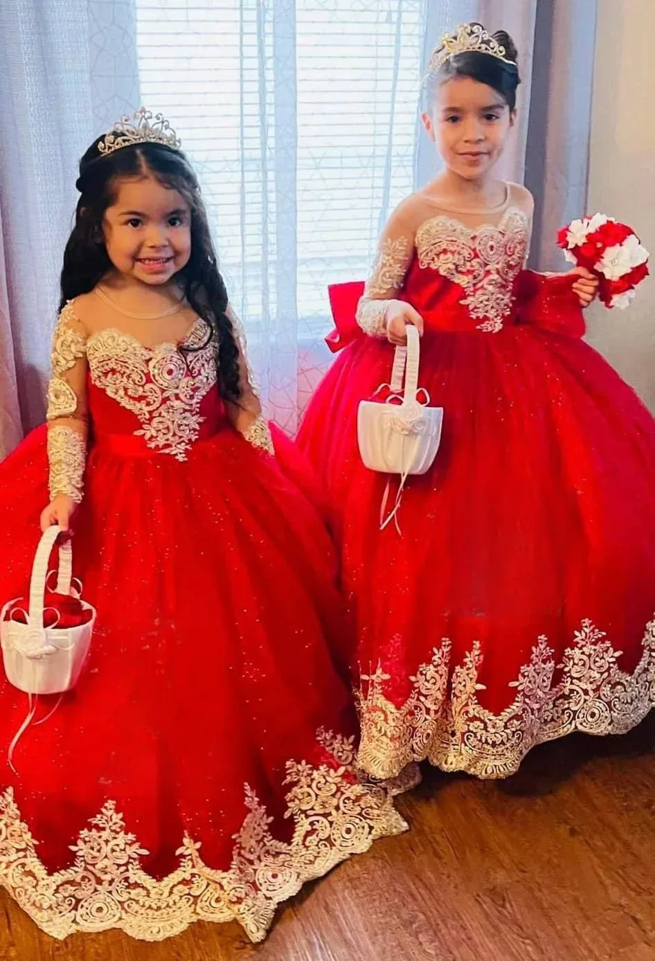 فستان فتاة الزهور الحمراء المخصص مزين بالدانتيل وأكمام طويلة وحفلات أعياد الميلاد وحفلات التخرج وحفلات الزفاف