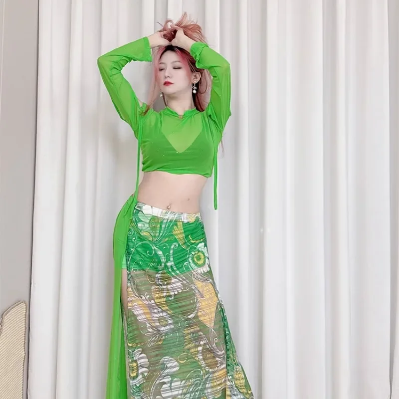 Trajes de dança do ventre personalizados, roupa de prática verde esmeralda com top de gaze de água prateada e saia impressa, traje de dança oriental