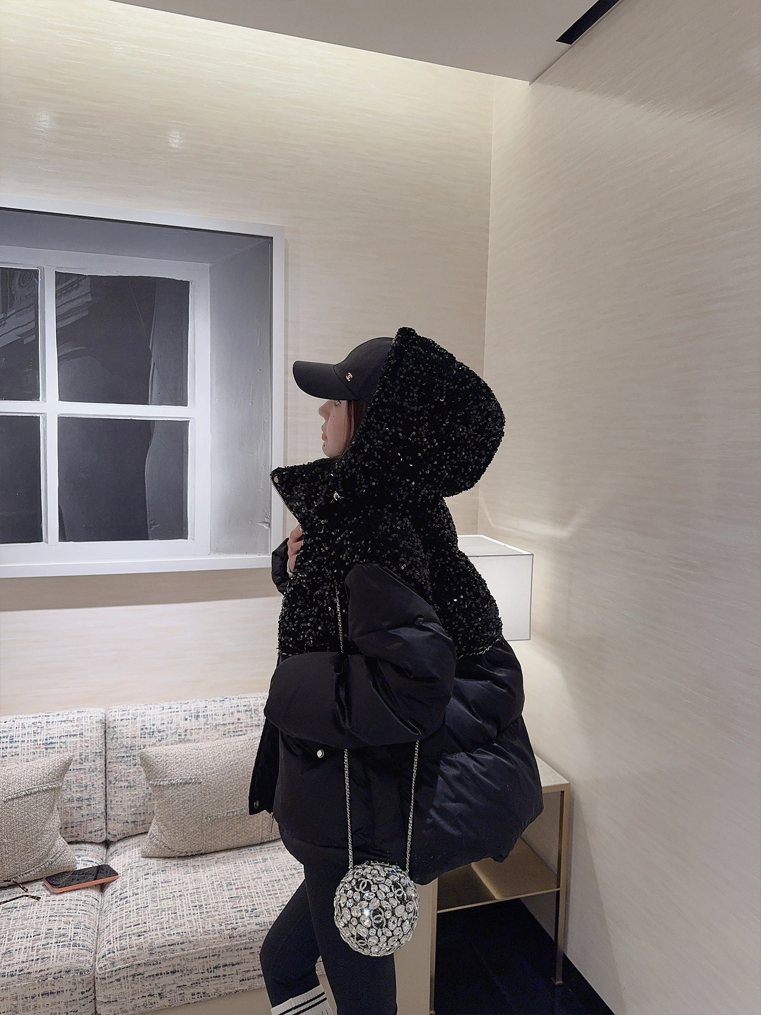 

Charming iny Sequin Patchwork Hooded down Jaet Women's Loose Warm Outerwear Ele Sle Long Sve Zipper Closure