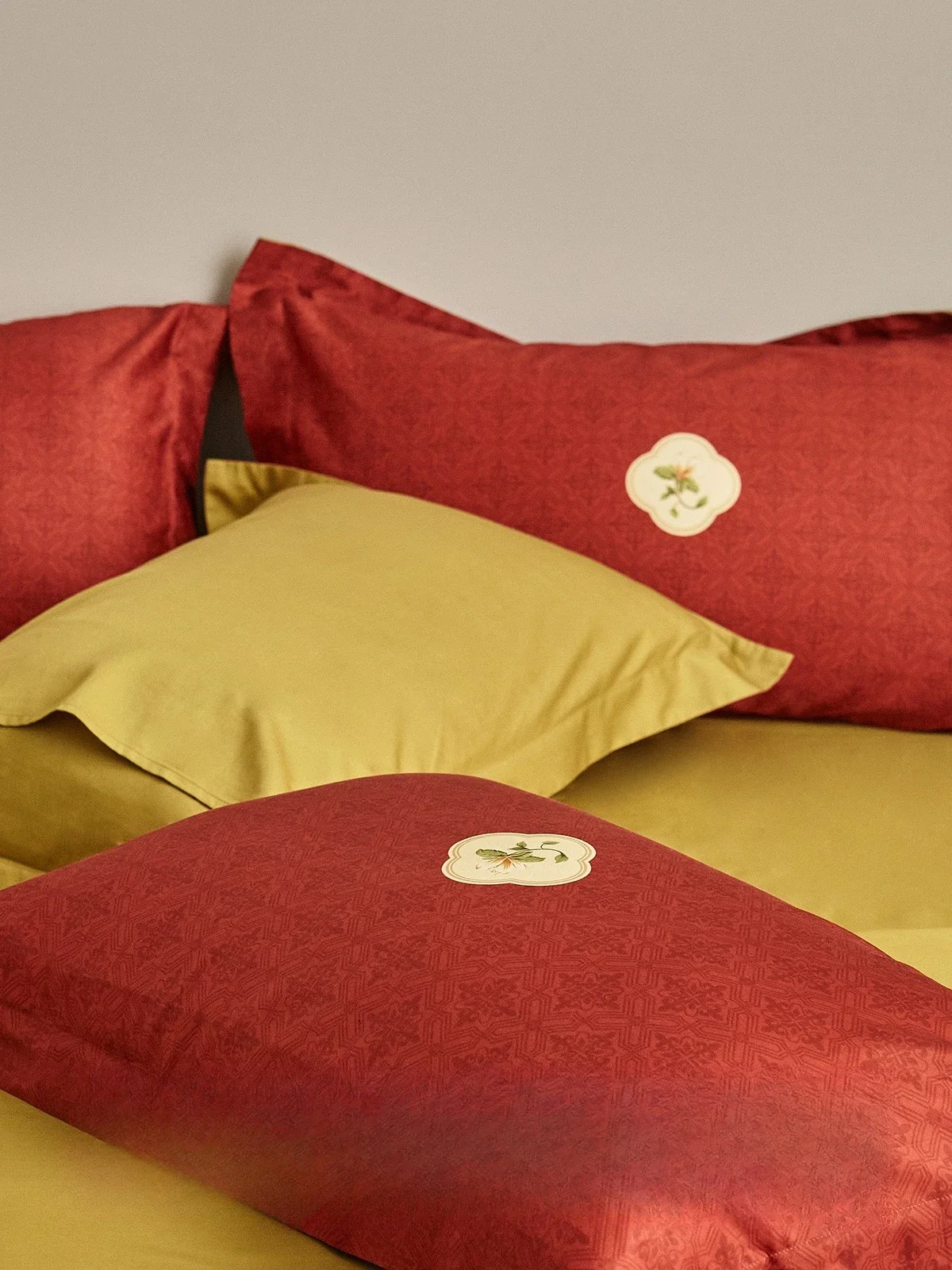 Red Wedding Four-piece Bedding  New Quilt Sheets